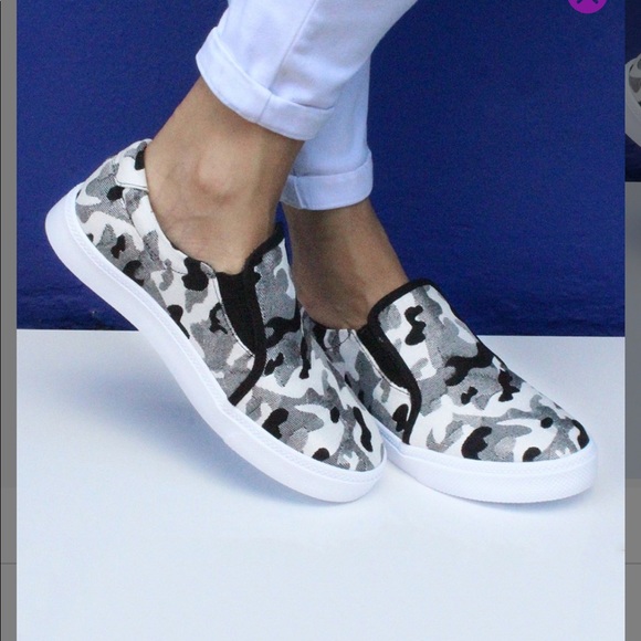 Black Camo Slip-on Sneaker - Picture 2 of 4